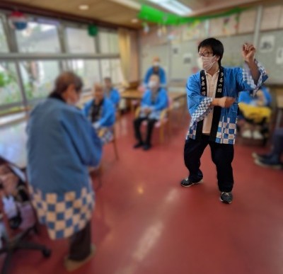 介護職/Care Worker ベテラン